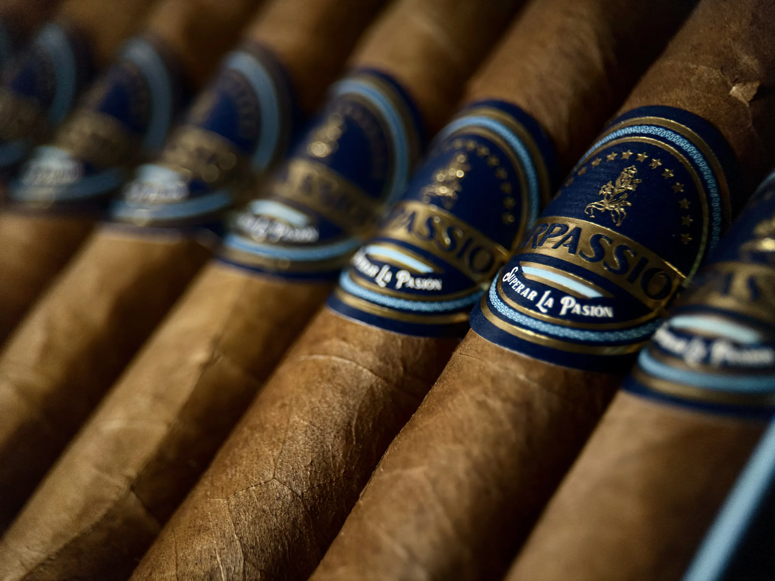 Valor - Surpassion Cigars